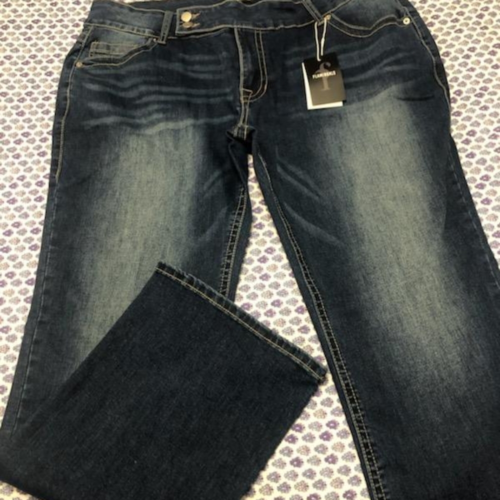 1 pair of jeans